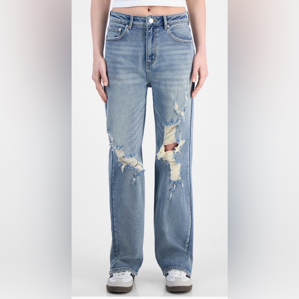 Distressed High Rise Blue Jeans for Women